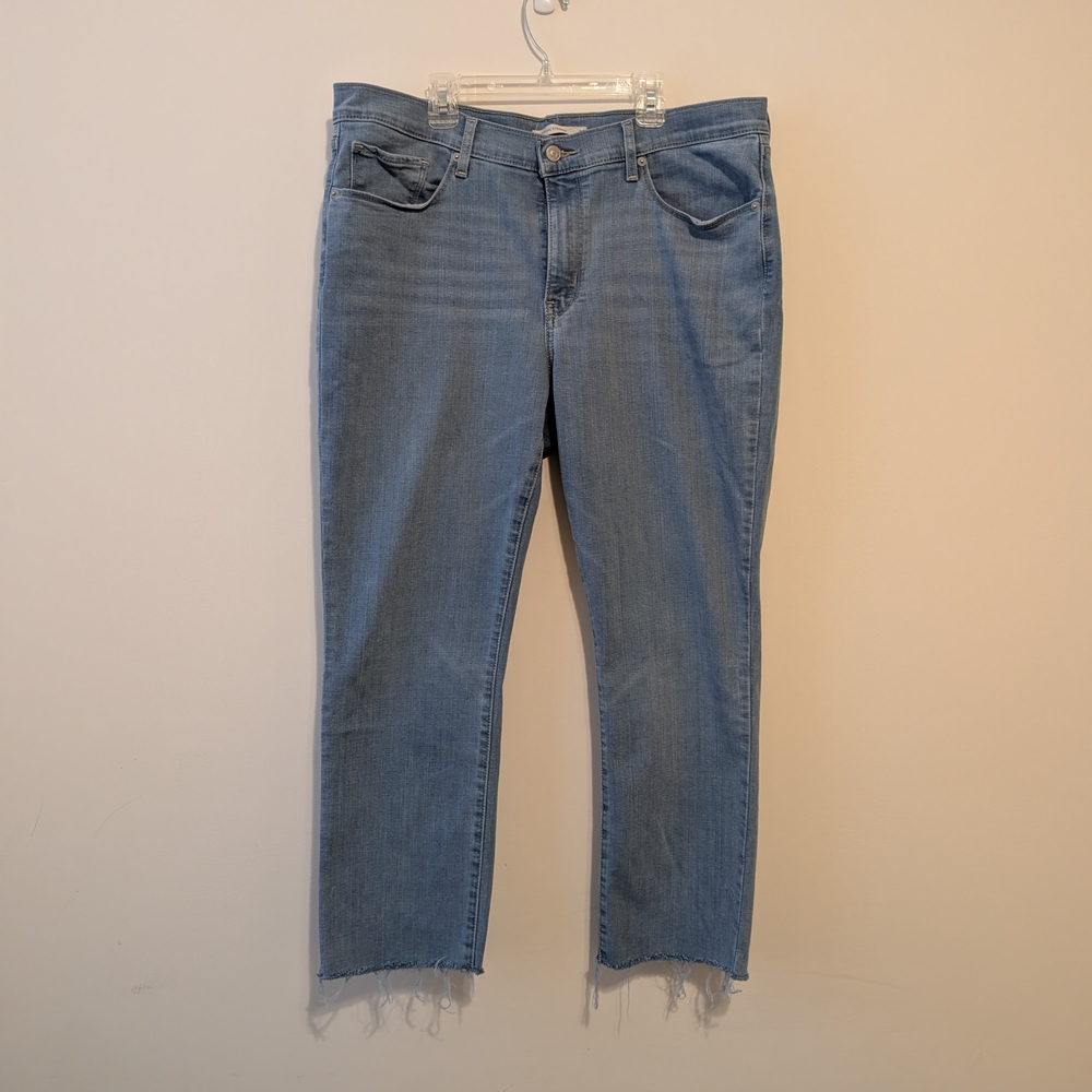 Levi's Light Wash Ankle Jeans with Frayed Hem, Size 33